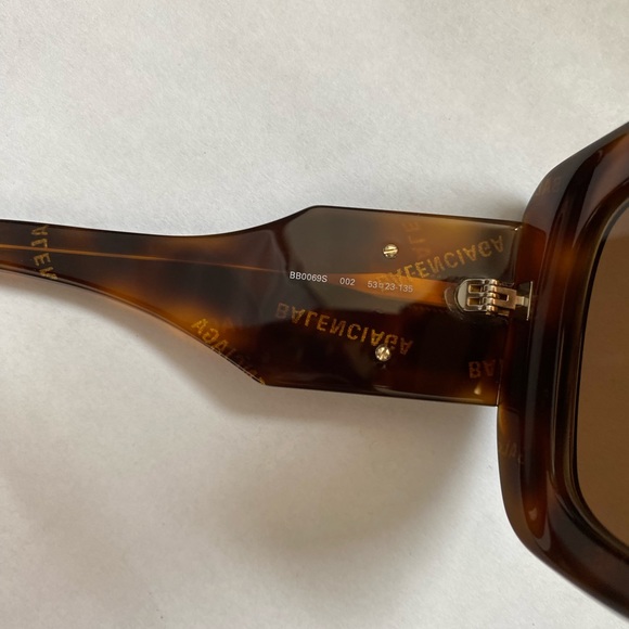 Balenciaga Havana Sqyare sunglasses - Picture 7 of 16